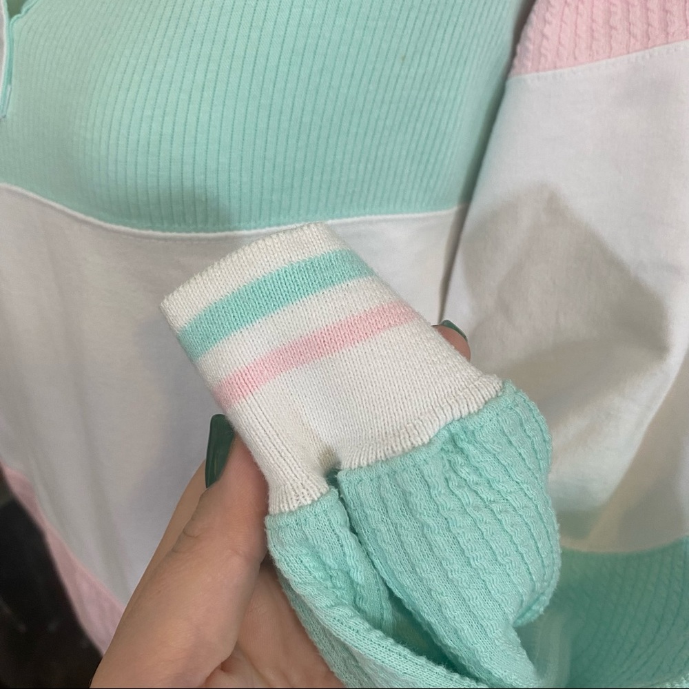 Authentic Vintage Sweater (RARE!) - Picture 2 of 12